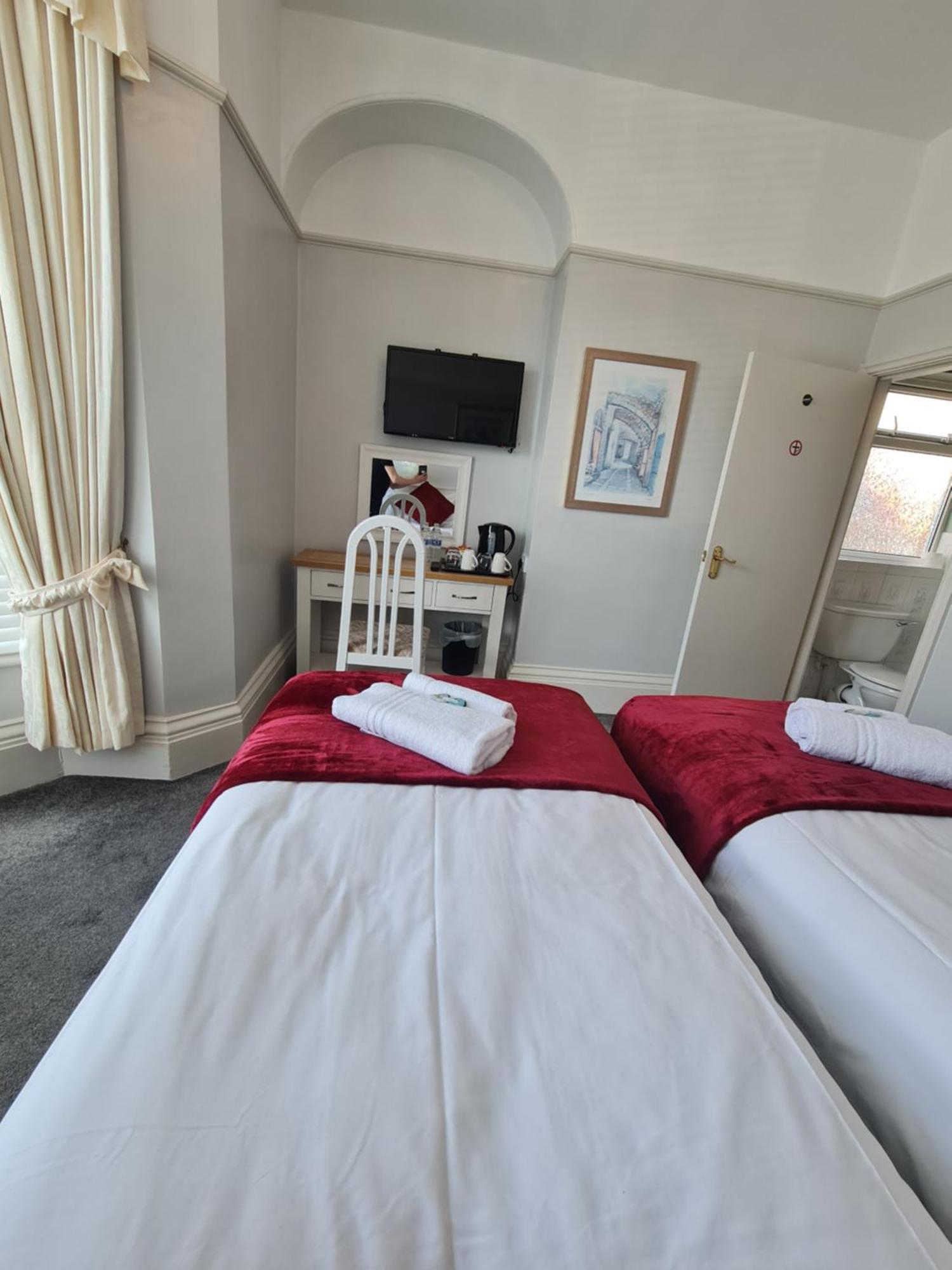 Clifton Villa - เซาท์พอร์ต ภายนอก รูปภาพ
